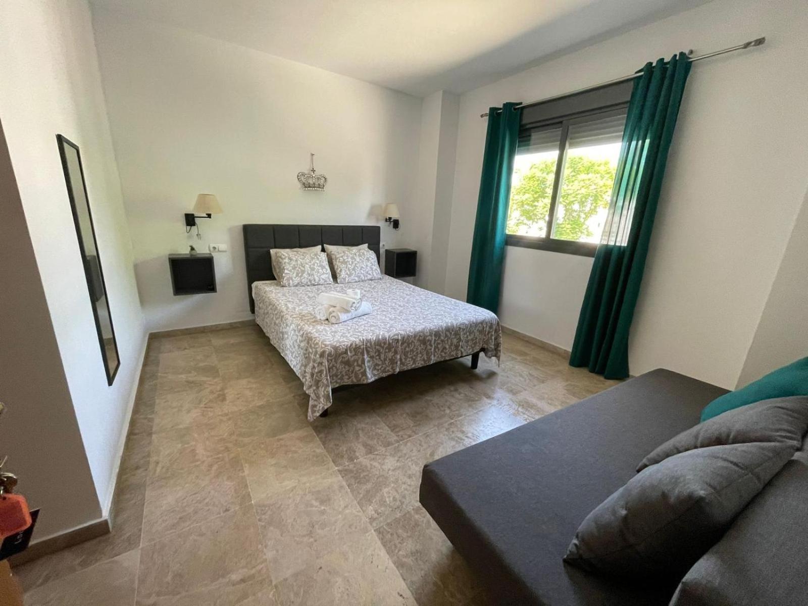 Stelarium-Suite Con Bano Privado En Casa Compartida-Uebica2 Майрена-дель-Альхарафе Экстерьер фото