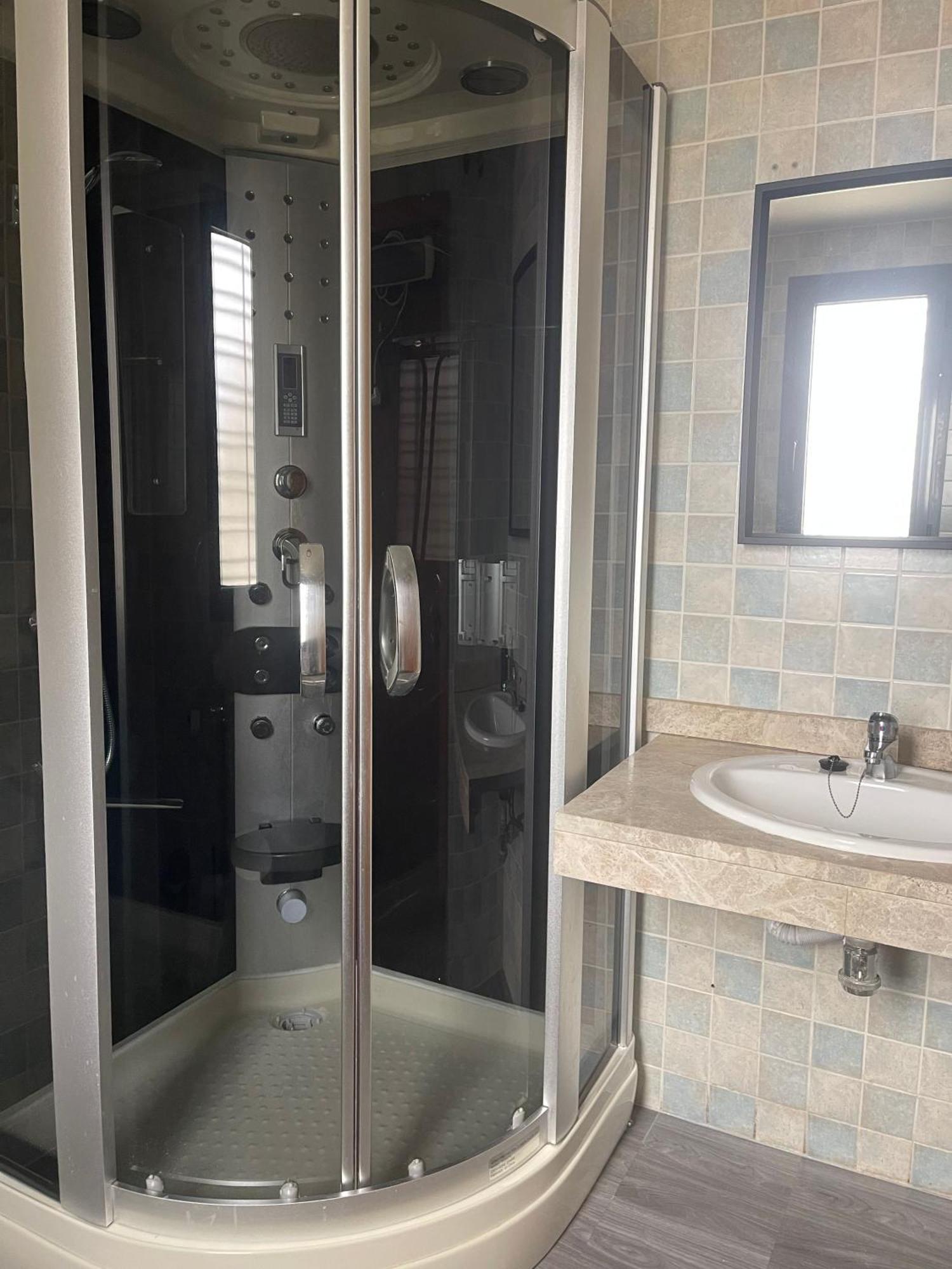 Stelarium-Suite Con Bano Privado En Casa Compartida-Uebica2 Майрена-дель-Альхарафе Экстерьер фото